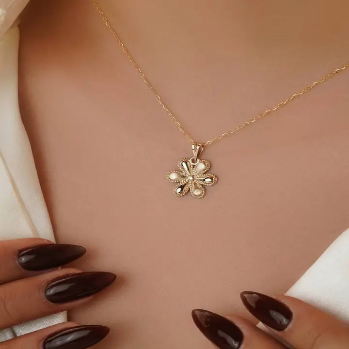 گردنبند گل دوریکا با زنجیر متصل ۴۵ سانت