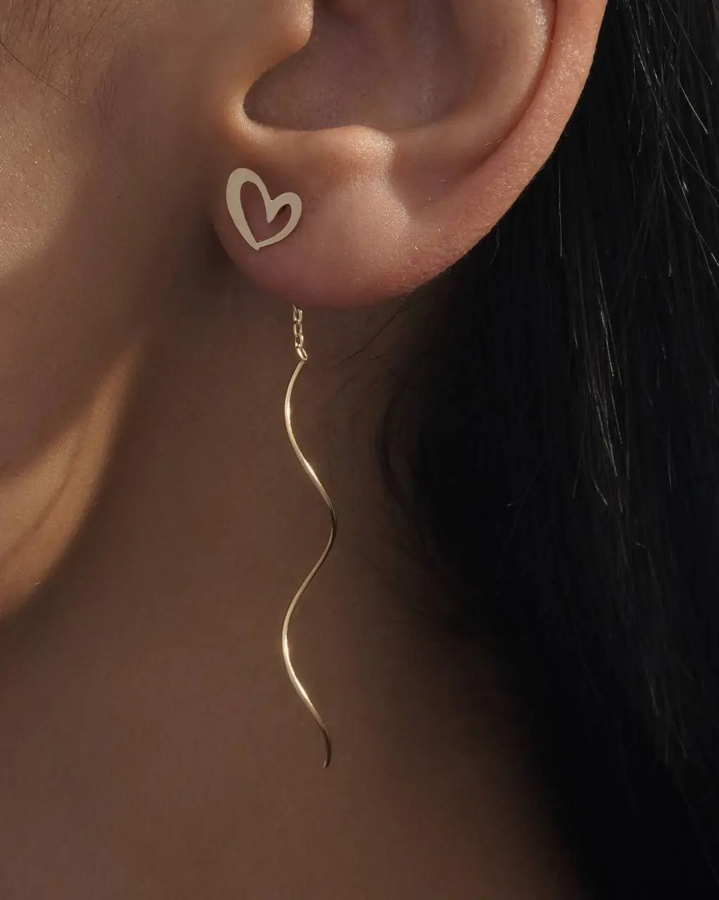 گوشواره طلا 18 عیار طرح کرلی قلب